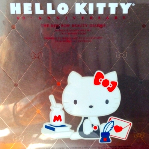 All 👀 on Hello Kitty Glitter Eyeliner Appliques - Picture 12 of 16